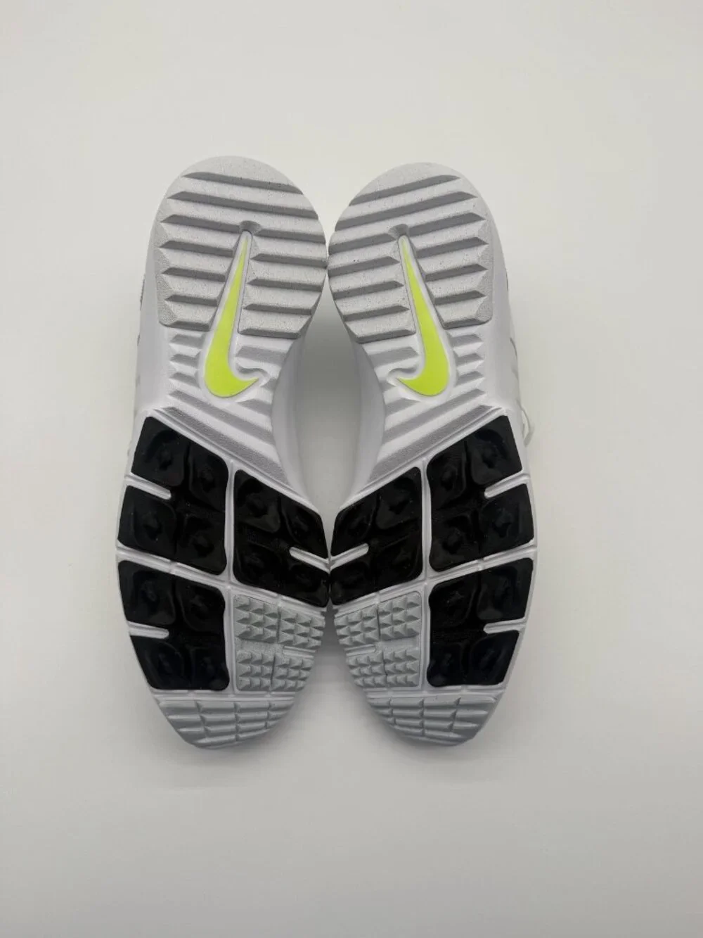 New Nike Free G Golf Spikeless Cleats Mens Size 10.5 WIDE White Black FQ7875 101